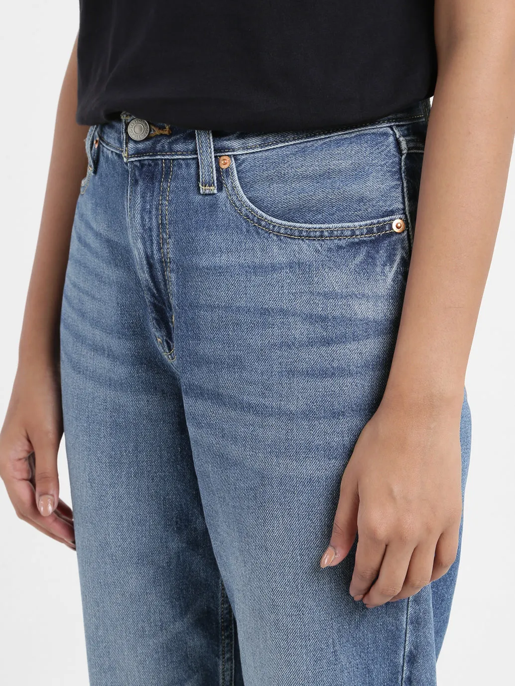 Women's High Rise 80's Mom Loose Tapered Fit Jeans