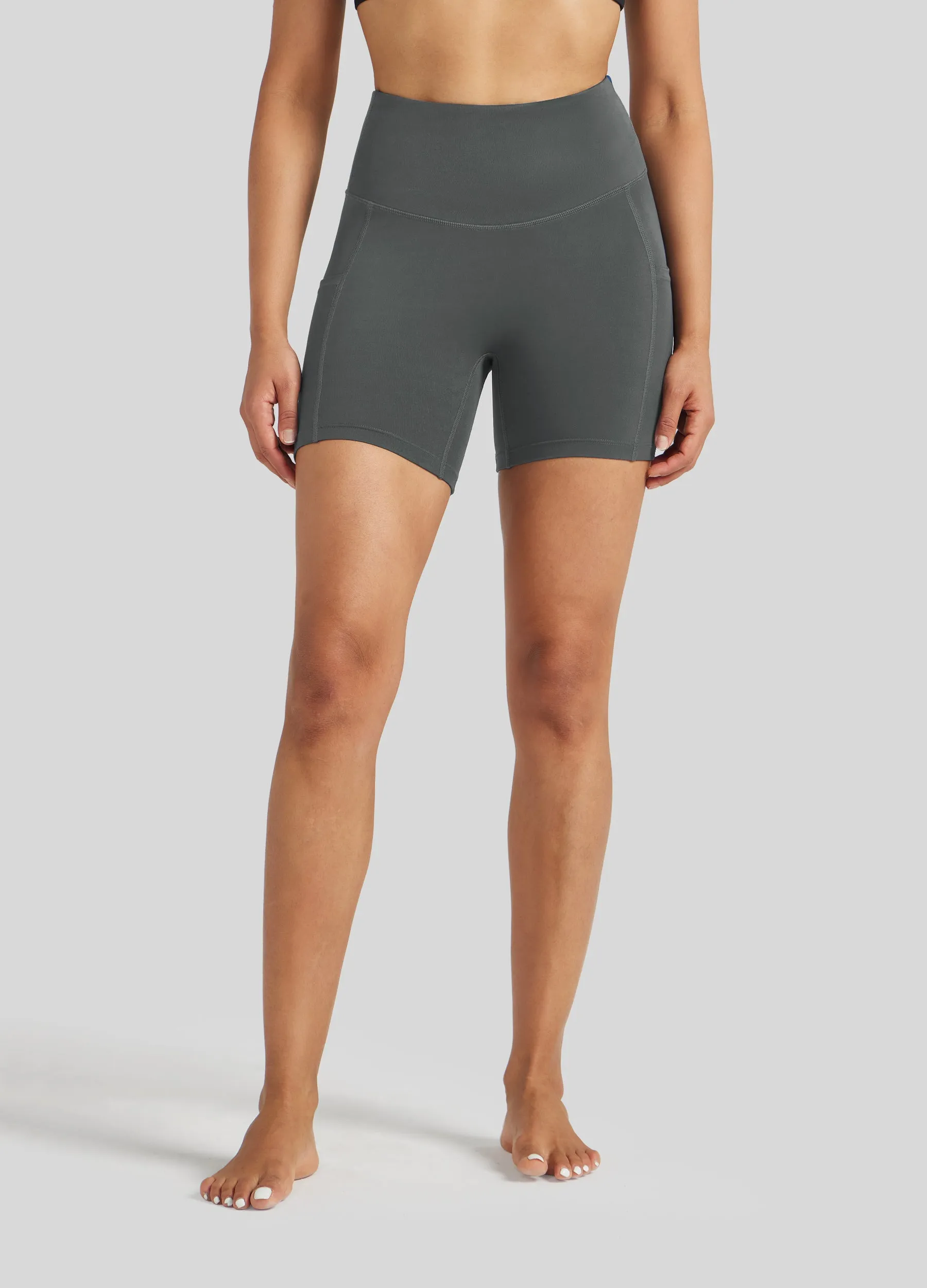 Women's Yoga Shorts with Pockets 5 Inch