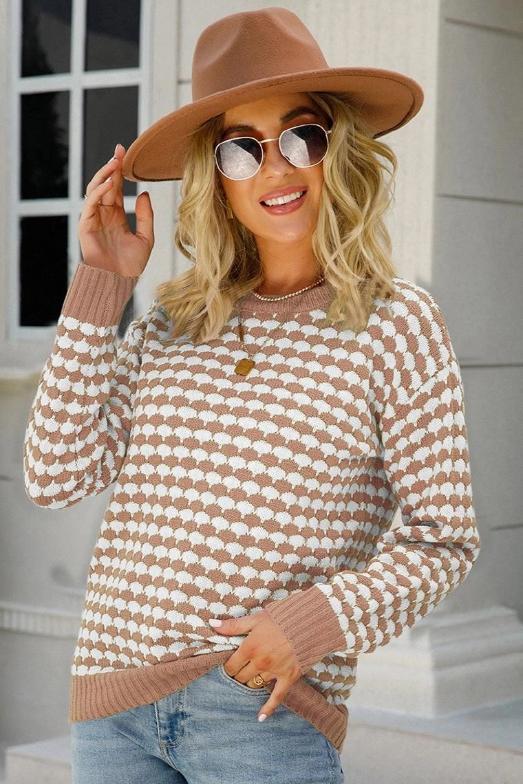 WOMENS PATTERNED ROUND NECK TOP Reinforced Stitching