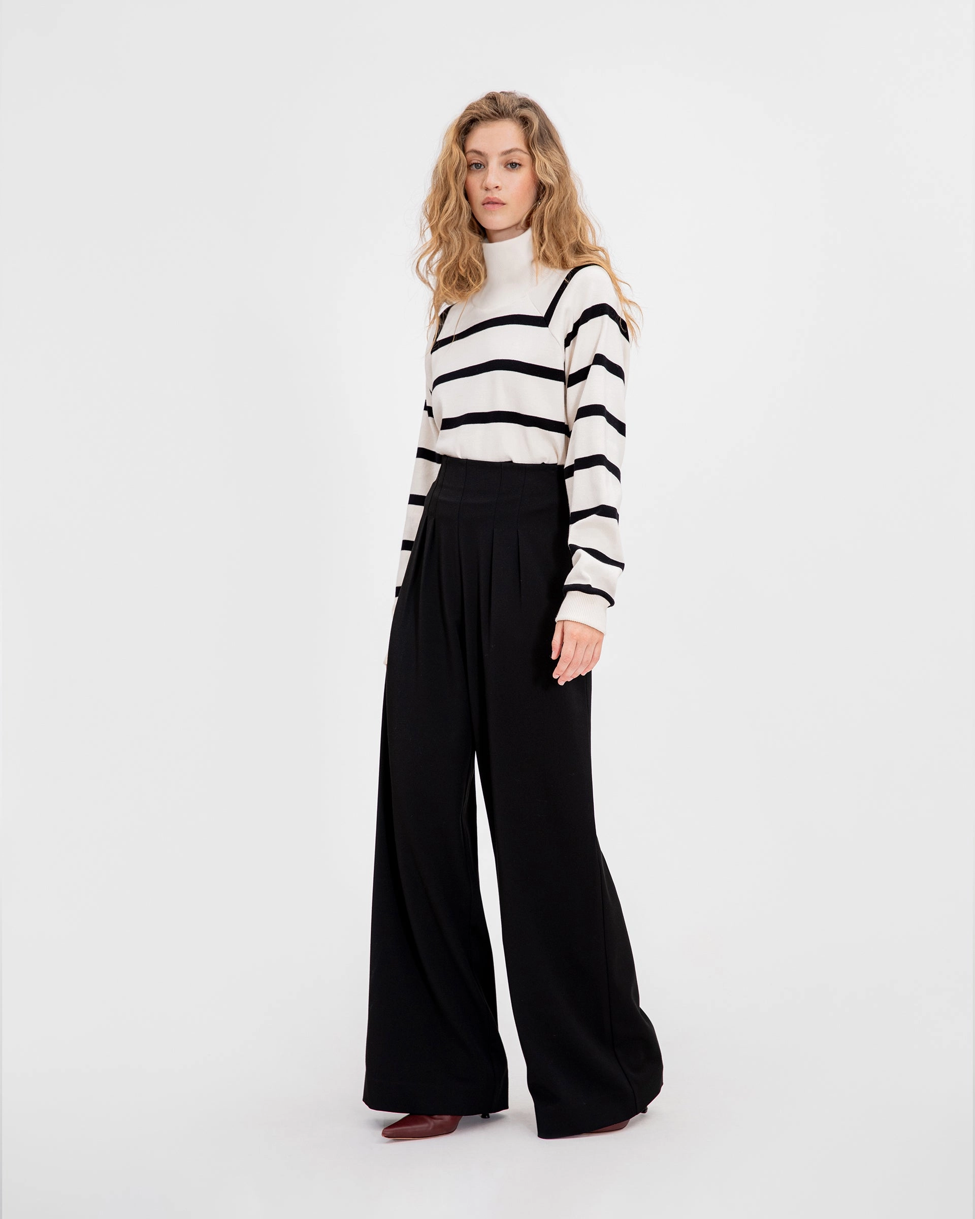 Wren Pant tech fabric