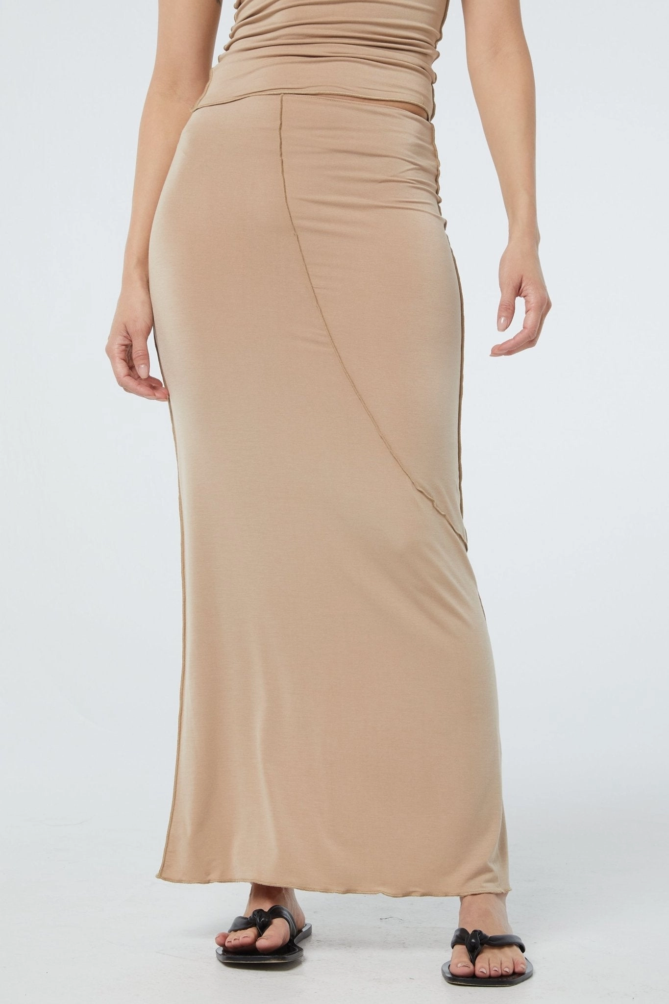 VANA SKIRT Comfy Wearable Eco Friendly Dye Process