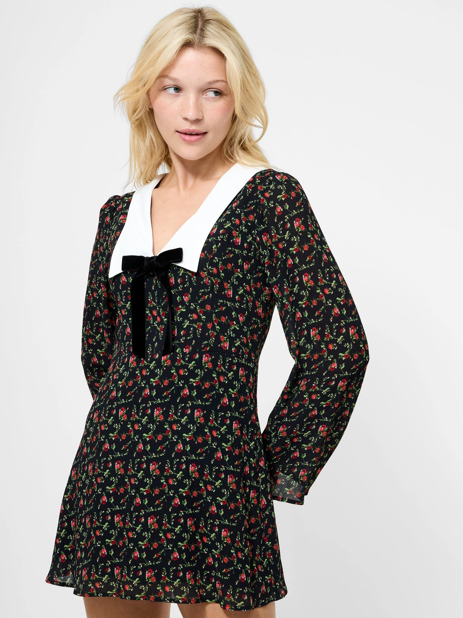 YASMIN CREPE COLLARED MINI DRESS Seasonal Essential